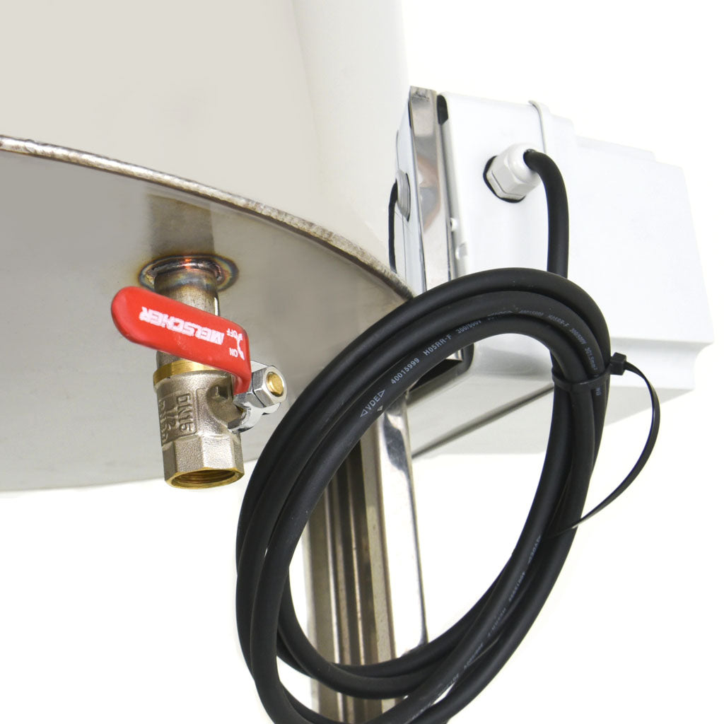 stainless steel honey tank. integrated handles and legs. double walled and heated. other sizes and with different features are availalble