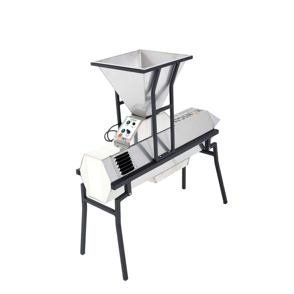 pollen cleaner or grain cleaner with blower fan