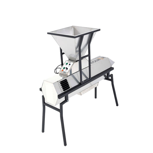 pollen cleaner or grain cleaner with blower fan