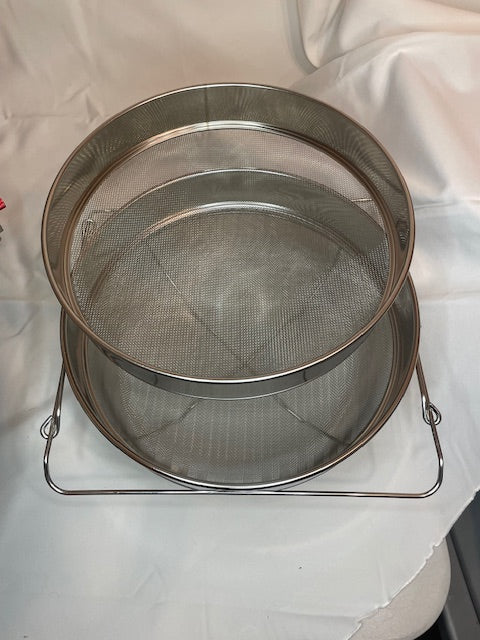 this double sieve filters out the large and small bits of wax when filtering honey. extra large size. 